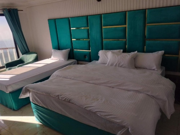 Grand Heights image 25